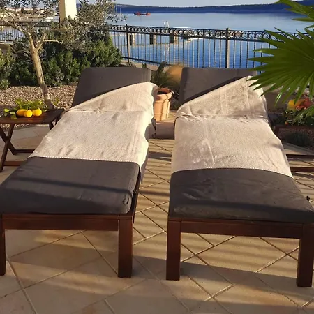 شقة Riva