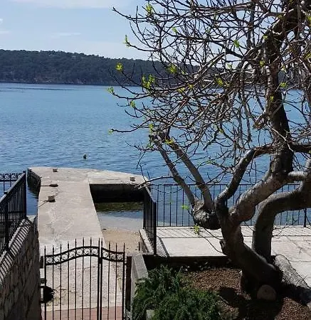 Riva Barbat na Rabu