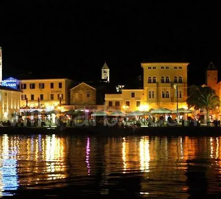 شقة Riva Barbat na Rabu